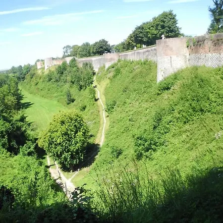 Le Clos De * Marenla